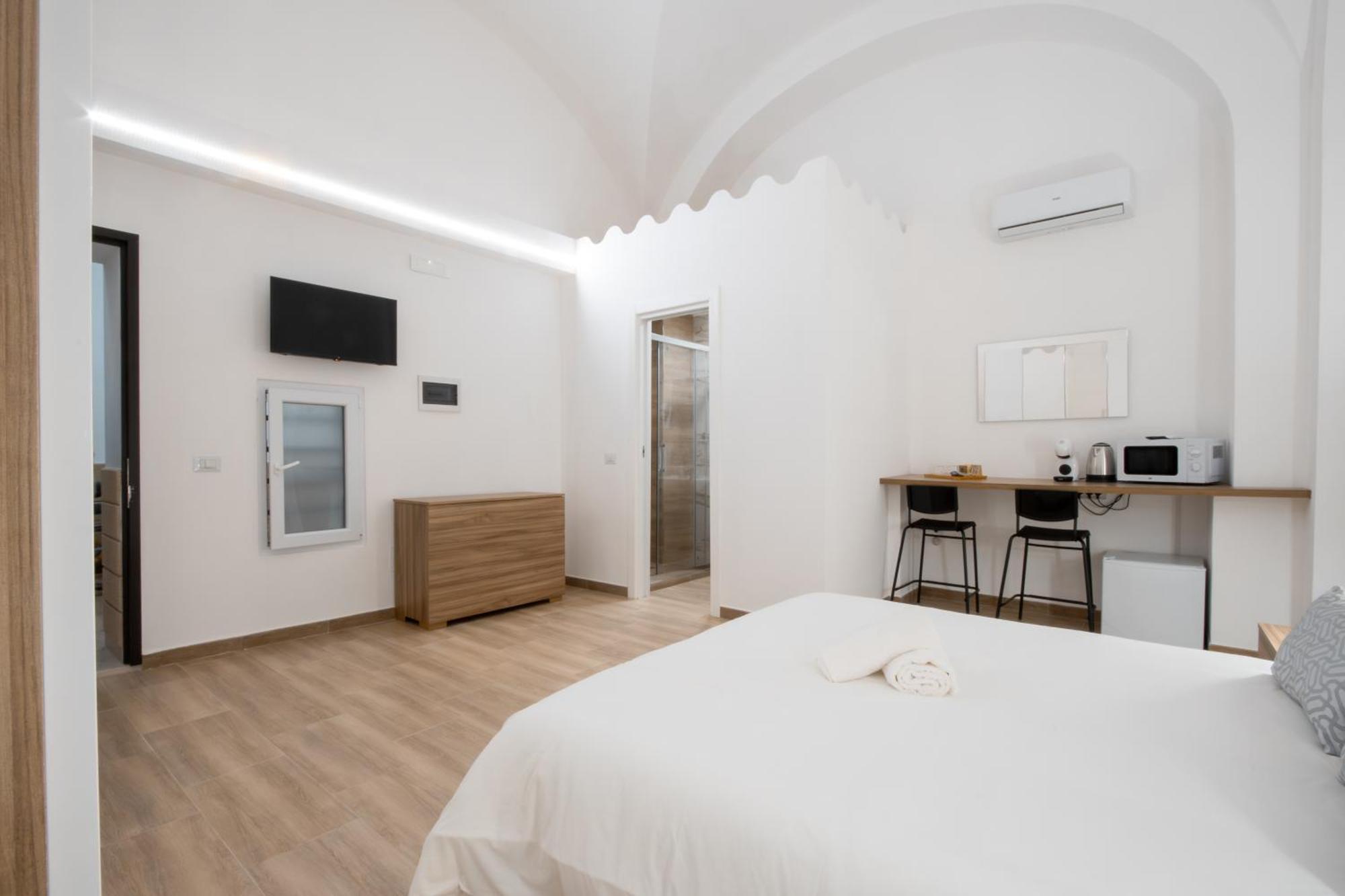 La Pigna Hotel Bari Exterior photo